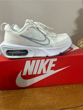 Nike Women's White and Gray Air Max Athletic Shoes